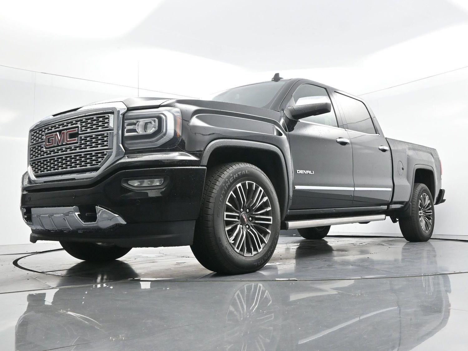 Used 2017 ONYX BLACK GMC Denali image 46