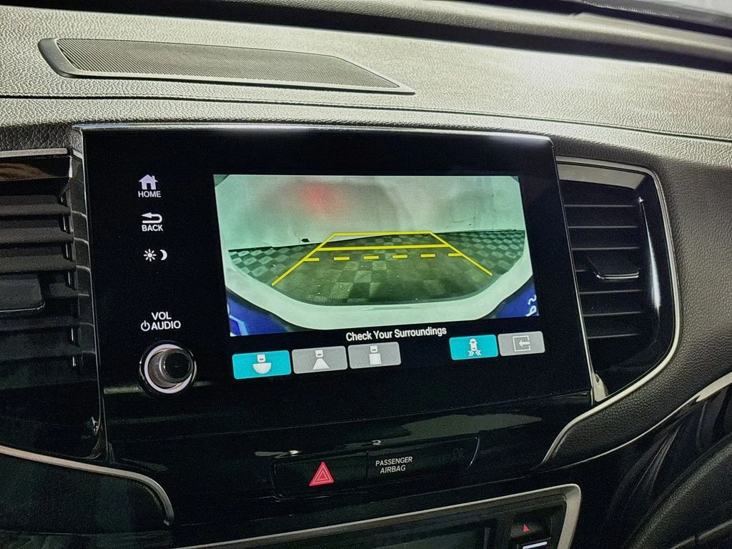 Used 2025 White Honda Black Edition image 17