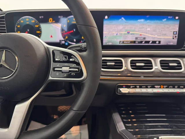 Used 2020 Polar White Mercedes-Benz GLE 350 image 24