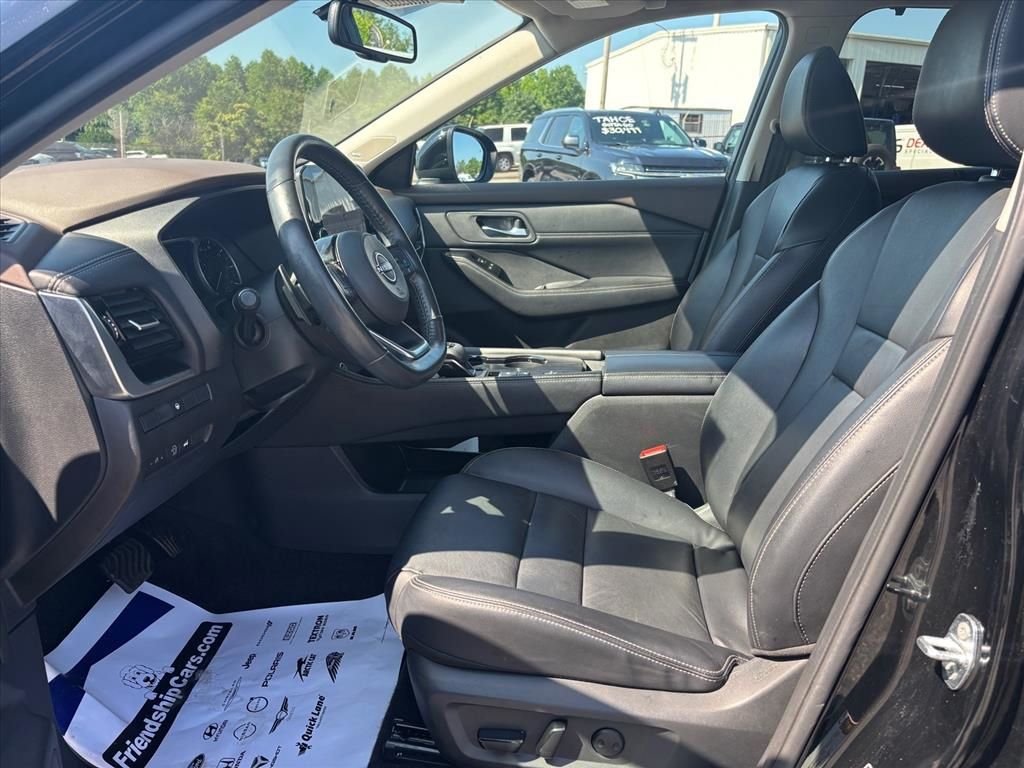 Used 2023 Black Nissan SL image 12