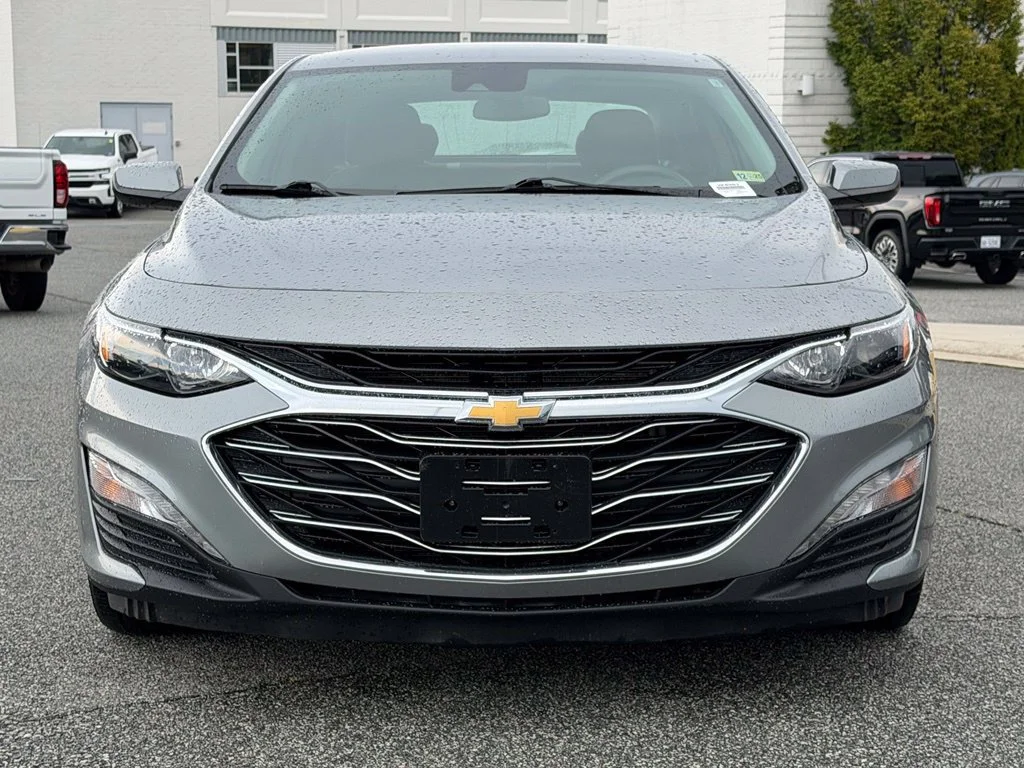 Used 2025 Sterling Gray Metallic Chevrolet 1LT image 35