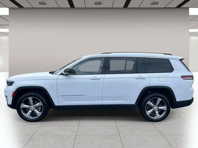 Used 2021 White Jeep Limited image 7