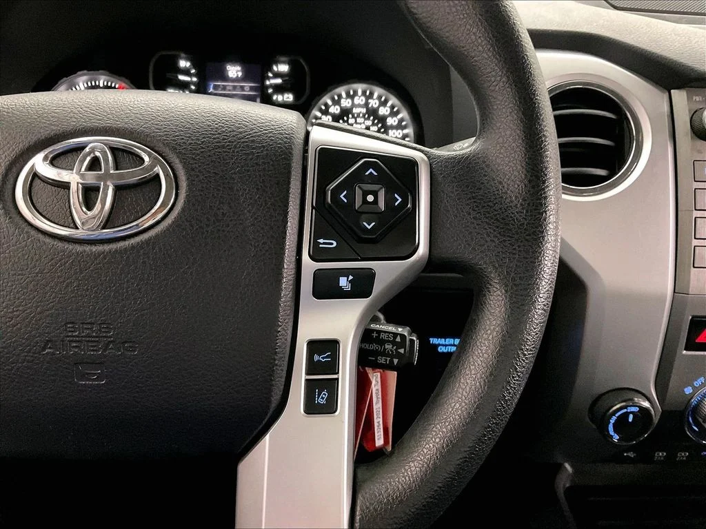 Used 2021 Green Toyota SR5 image 25