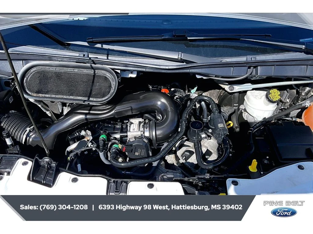 Used 2022 Oxford White Ford XLT image 8
