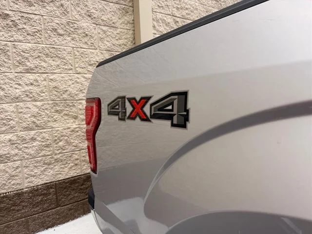 Used 2018 Silver Ford XLT image 9