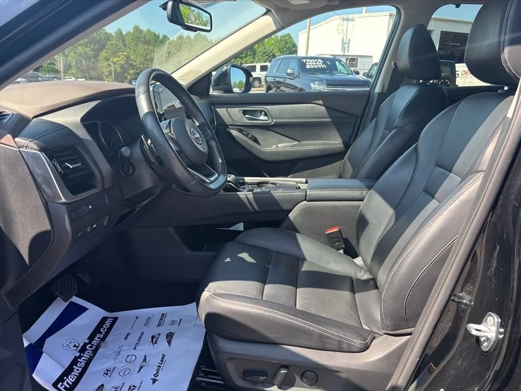 Used 2023 Black Nissan SL image 12