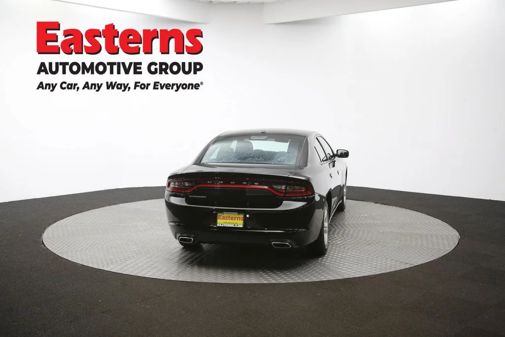 Used 2022 Black Dodge SXT image 36