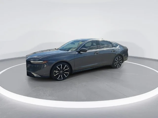Used 2024  Honda Touring image 4