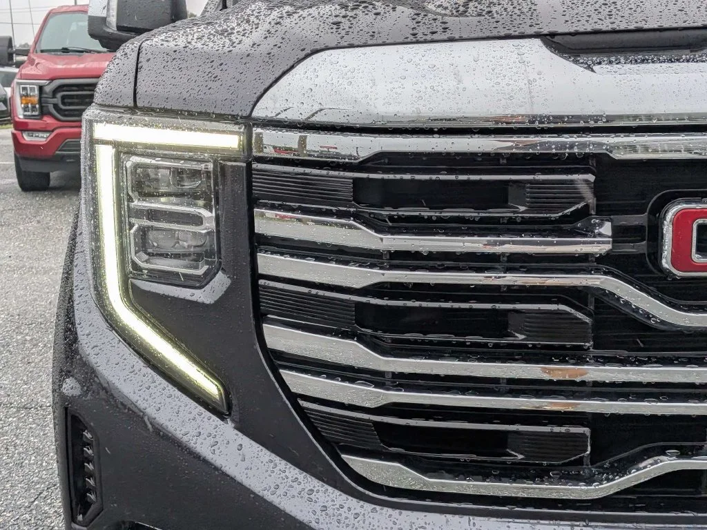 Certified Used 2024 Titanium GMC SLT image 9