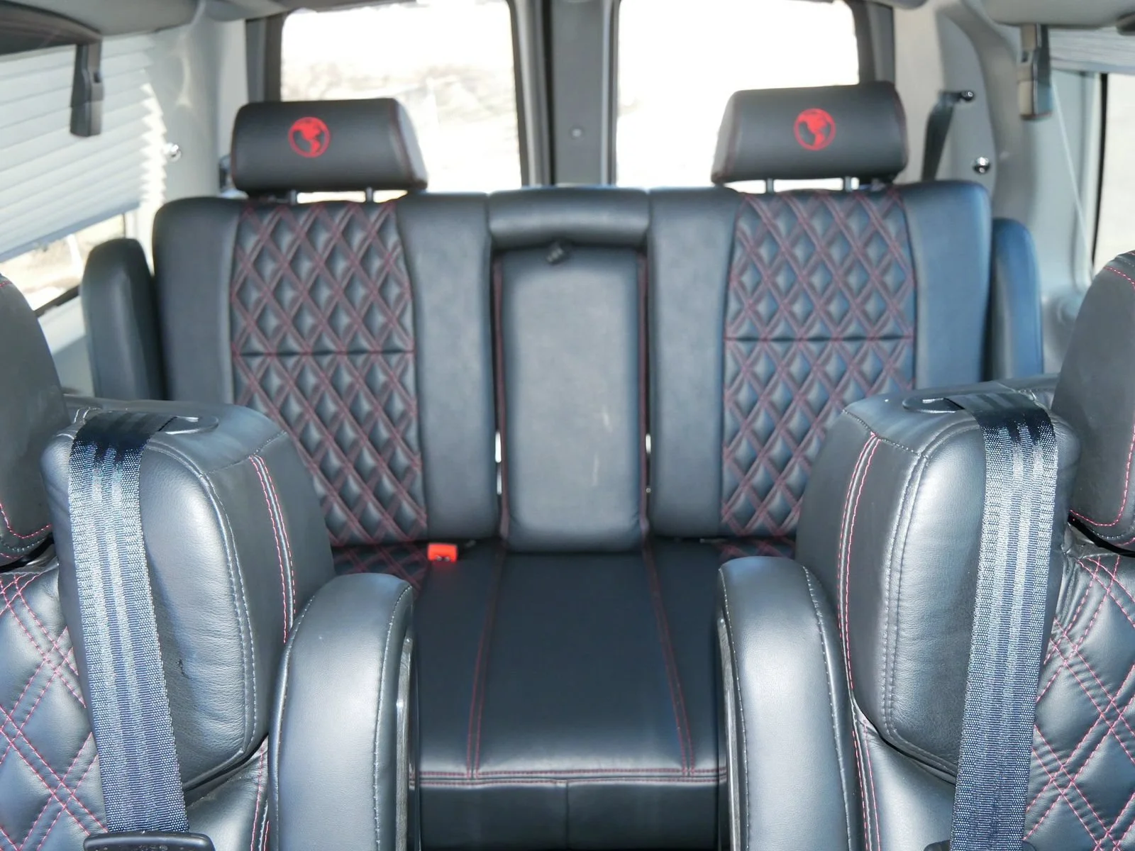Used 2025 Onyx Black GMC Work Van image 17