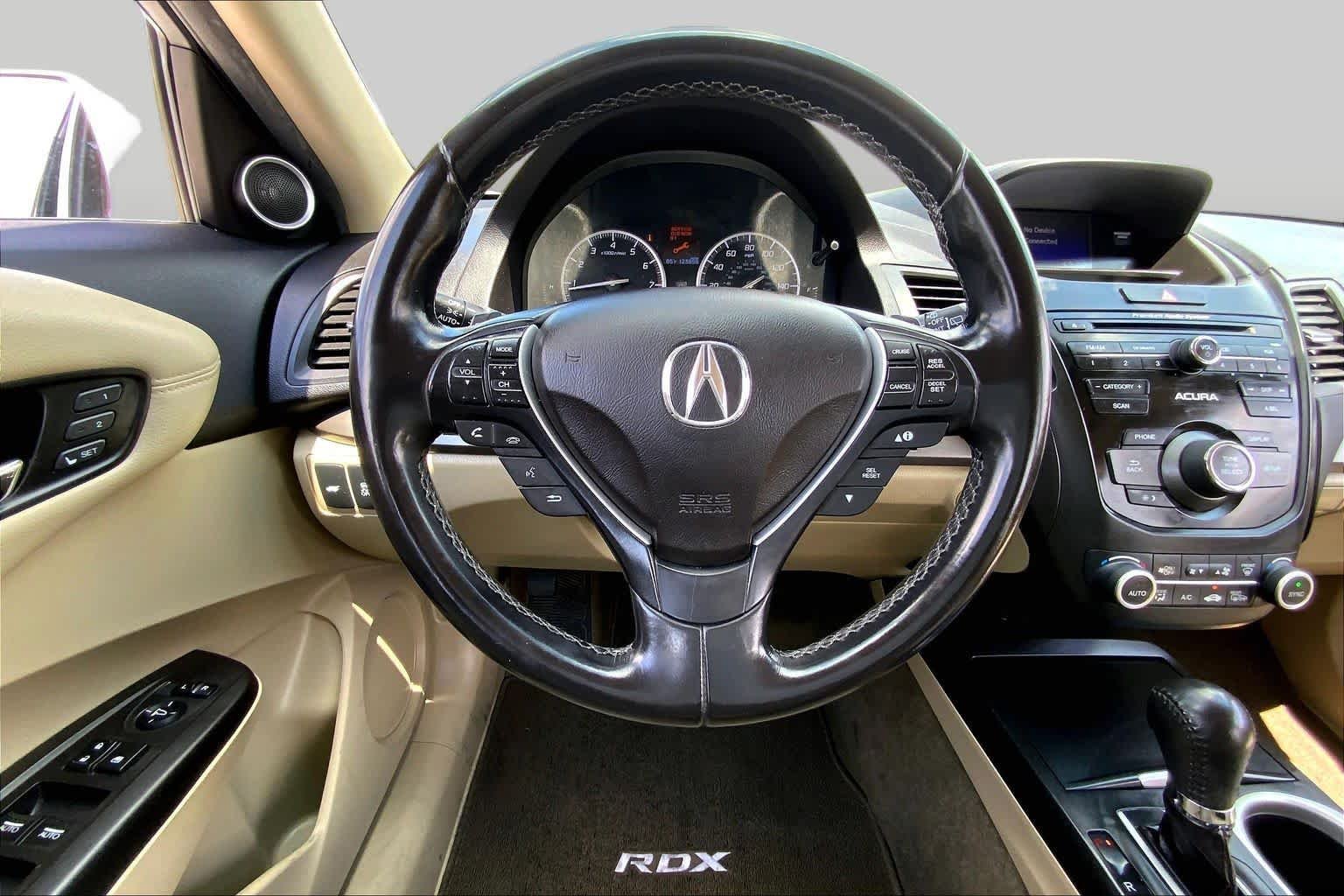 Used 2018 White Diamond Pearl Acura  image 6