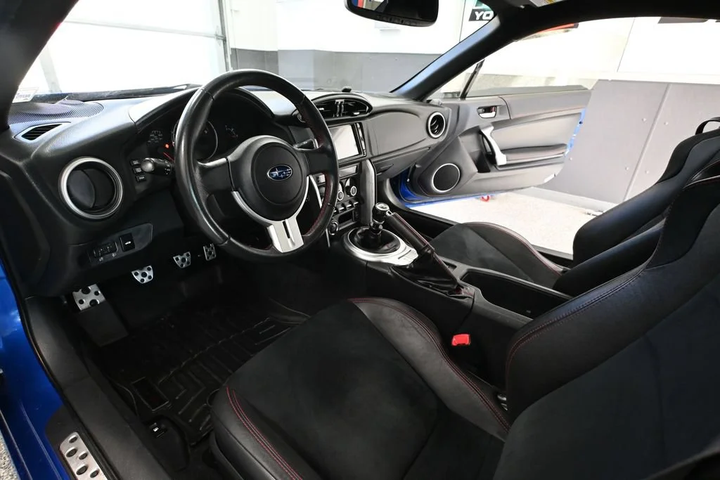 Used 2016 Blue Subaru Limited image 16