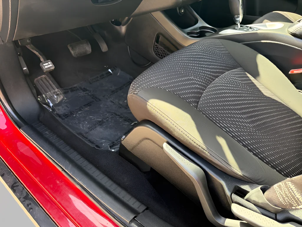Used 2020 Red Dodge SE image 25
