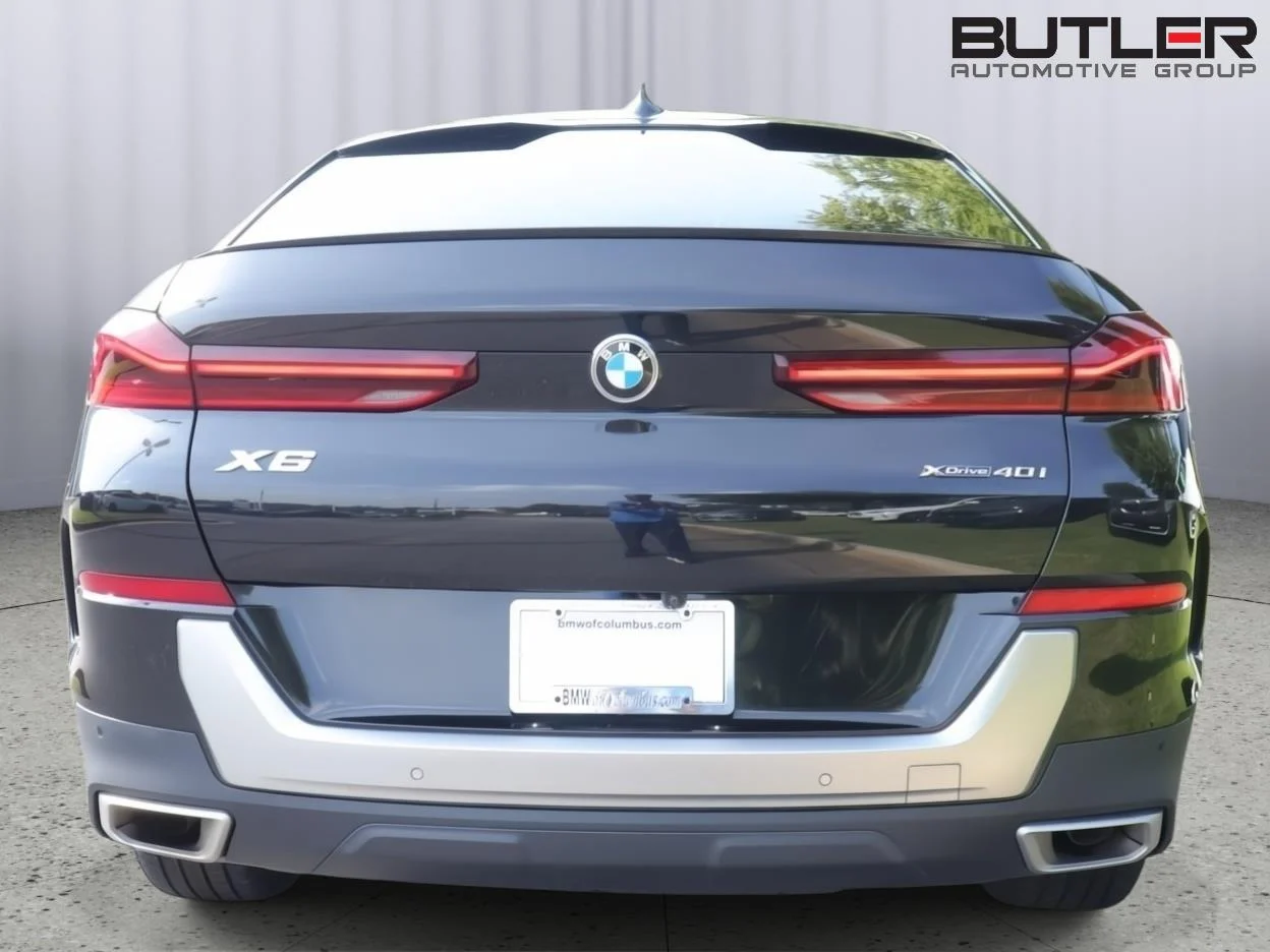Used 2023 Black Sapphire Metallic BMW xDrive40i image 4
