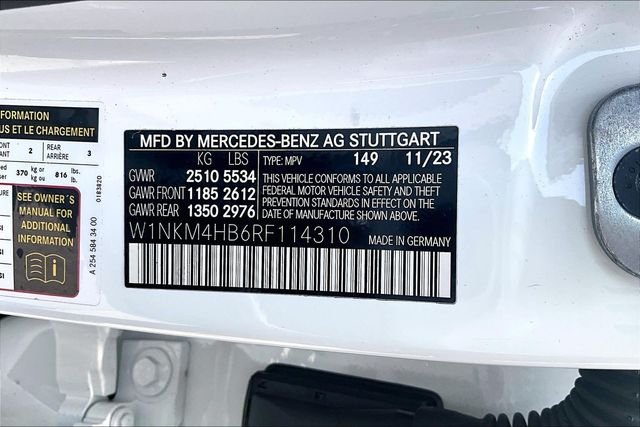 Certified Used 2024 White Mercedes-Benz GLC 300 image 30