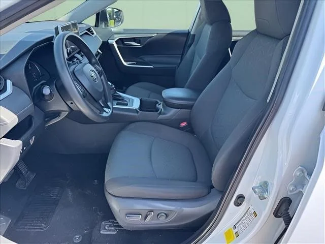 Used 2024 White Toyota XLE image 5