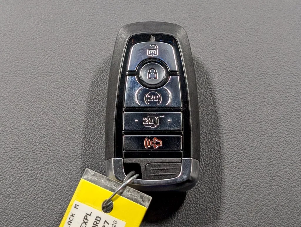 New 2027 Agate Black Metallic Ford Tremor® image 25