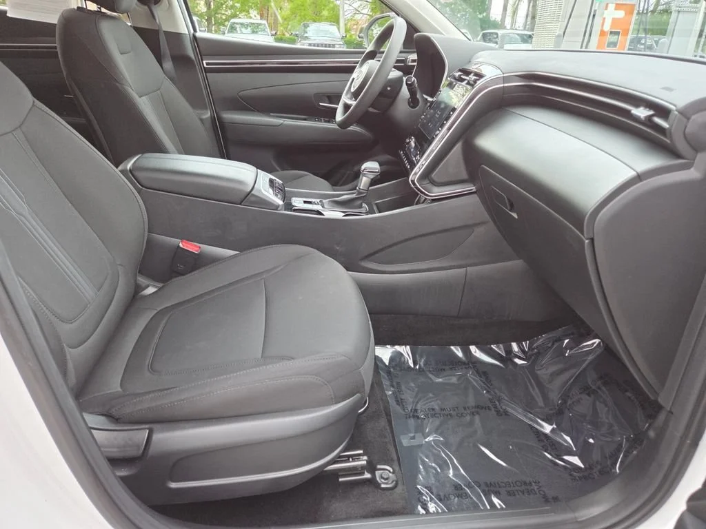 Used 2024 White Pearl Hyundai SEL image 11