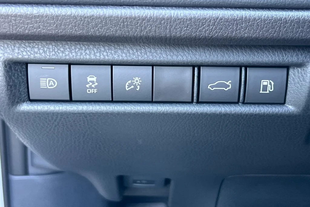 New 2026 Wind Chill Pearl Toyota XSE image 29