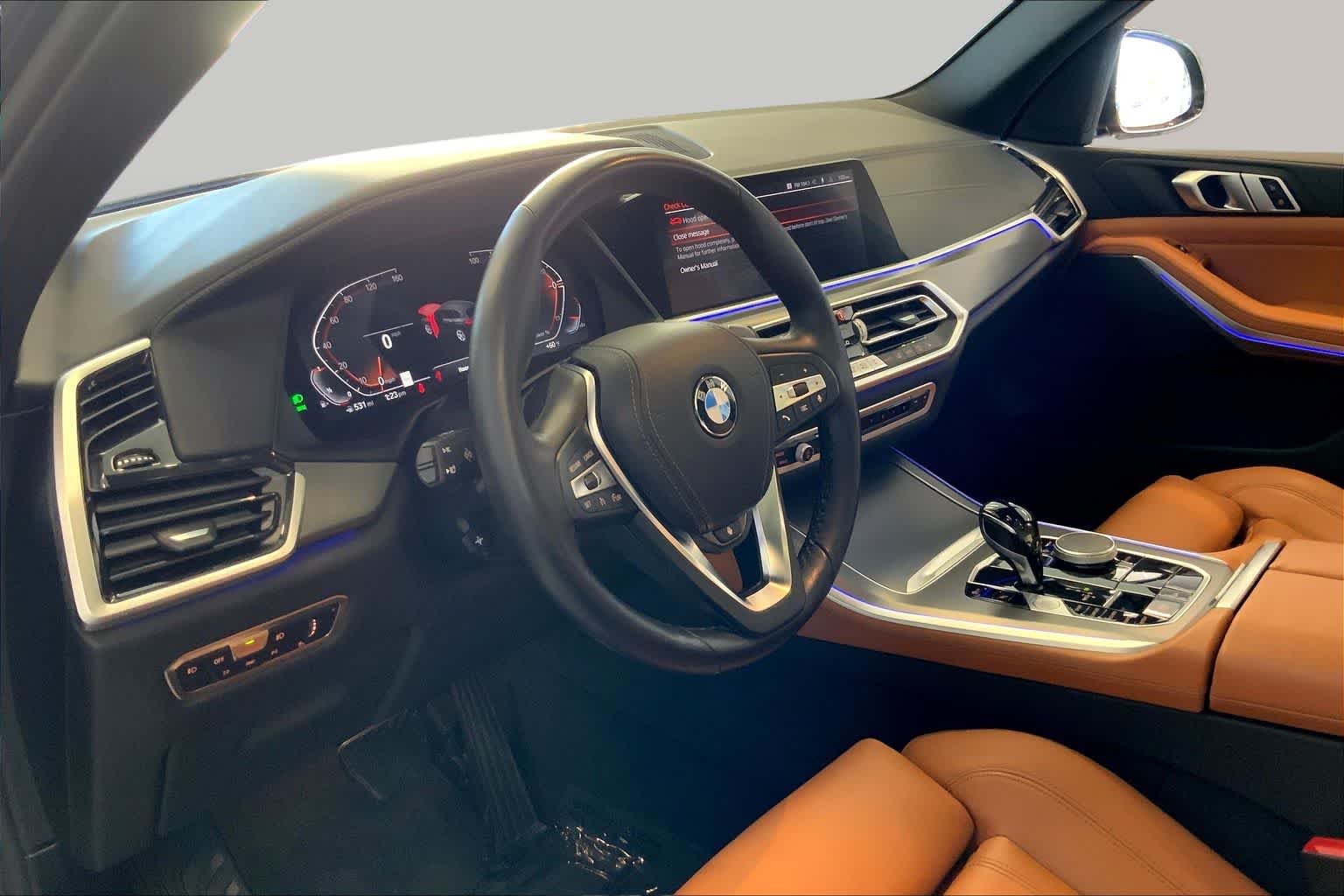 Used 2021 Black Sapphire Metallic BMW xDrive40i image 17