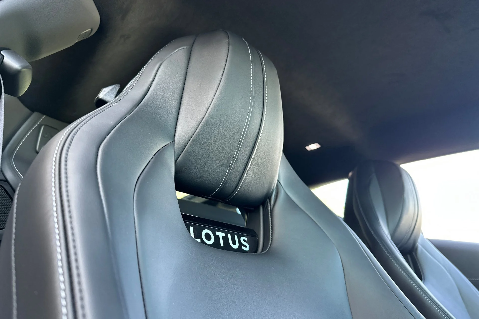 New 2025 HETHEL YELLOW Lotus V6 image 18