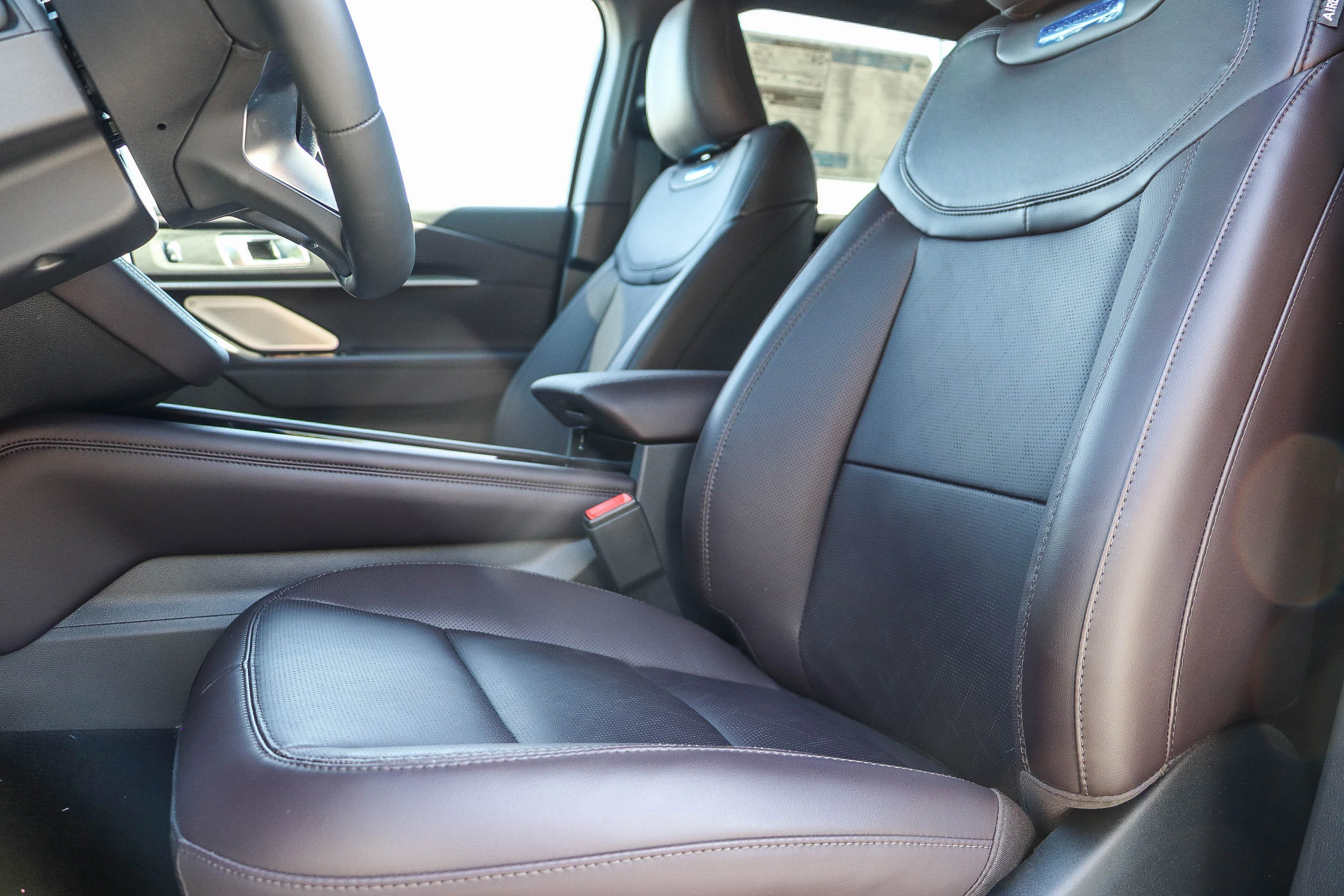 New 2026 Carbonized Gray Metallic Ford Platinum™ image 26