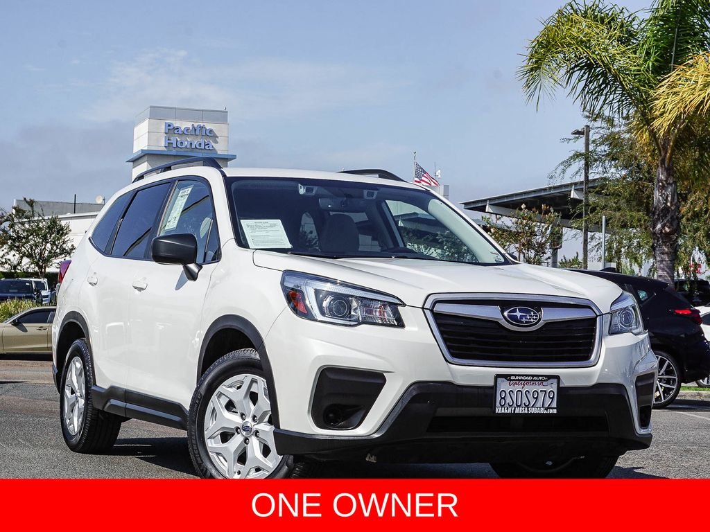 Used 2020 White Subaru Base image 1