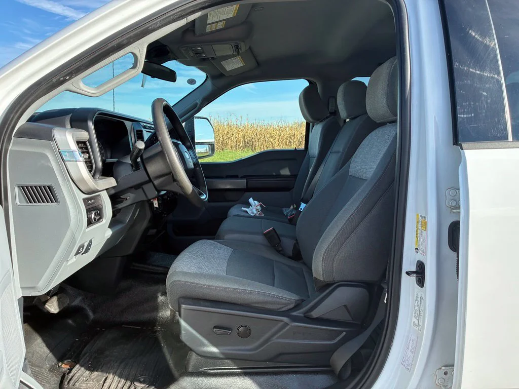 Used 2024 White Ford XLT image 9