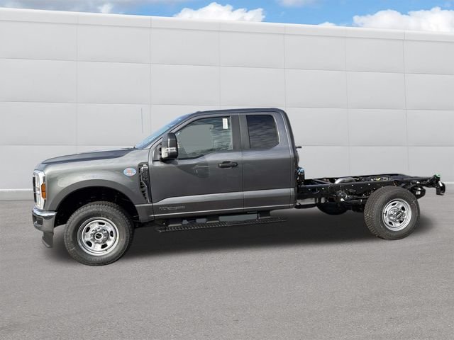 New 2026 Carbonized Gray Metallic Ford F-350® XL image 2