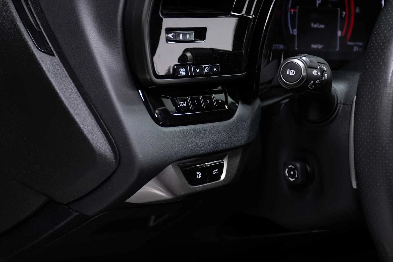 Certified Used 2024 CAVIAR Lexus F SPORT Handling image 13
