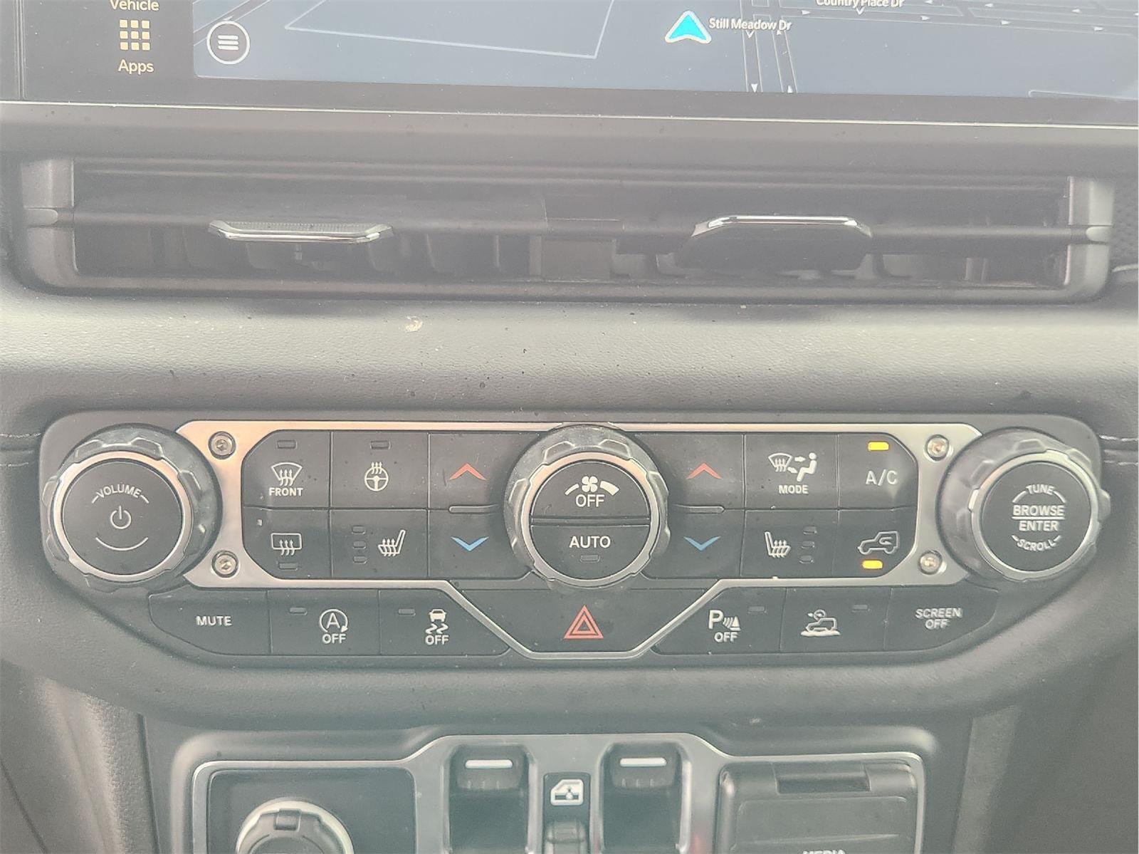 Used 2024 Black Clearcoat Jeep Rubicon image 20