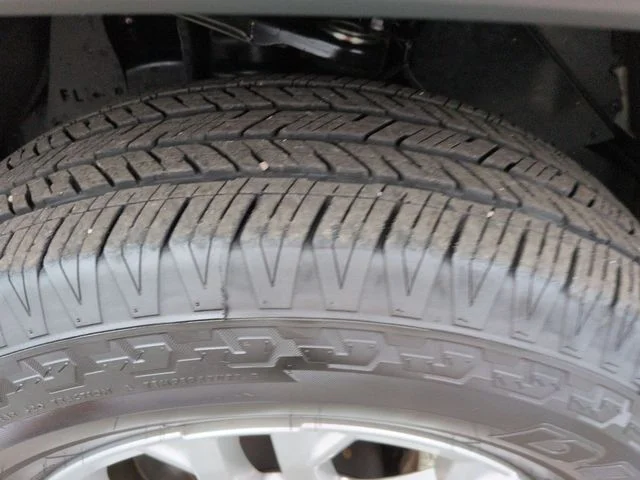 Used 2022 Gray Toyota SR5 image 11