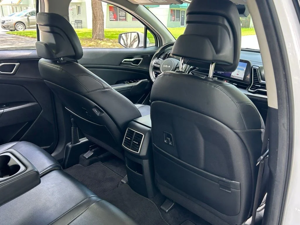 Used 2023 White Kia EX image 39