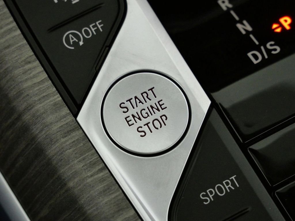 2026 BMW 3 Series 330i - Photo 45