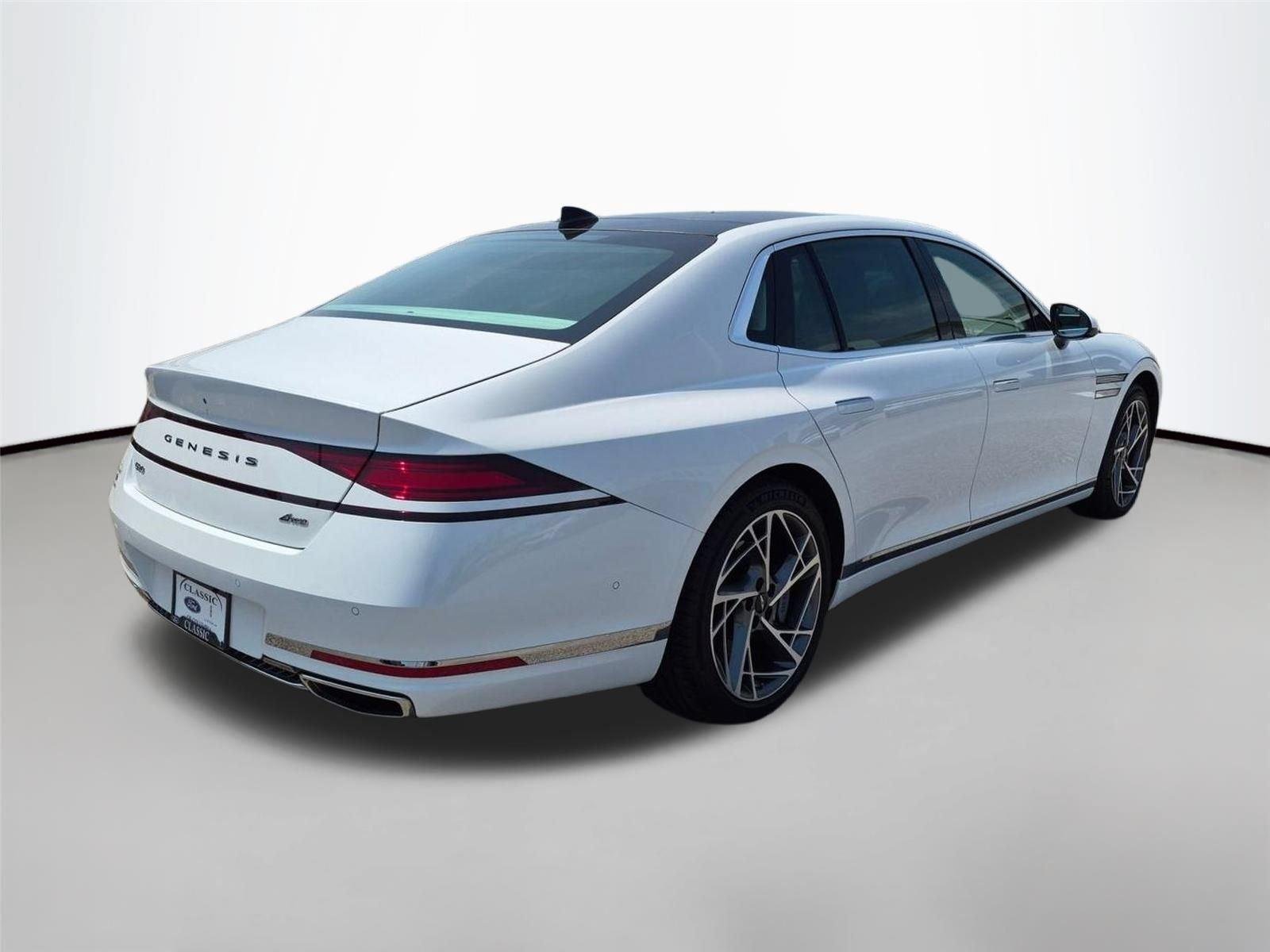 Used 2025 Uyuni White Genesis 3.5T image 5