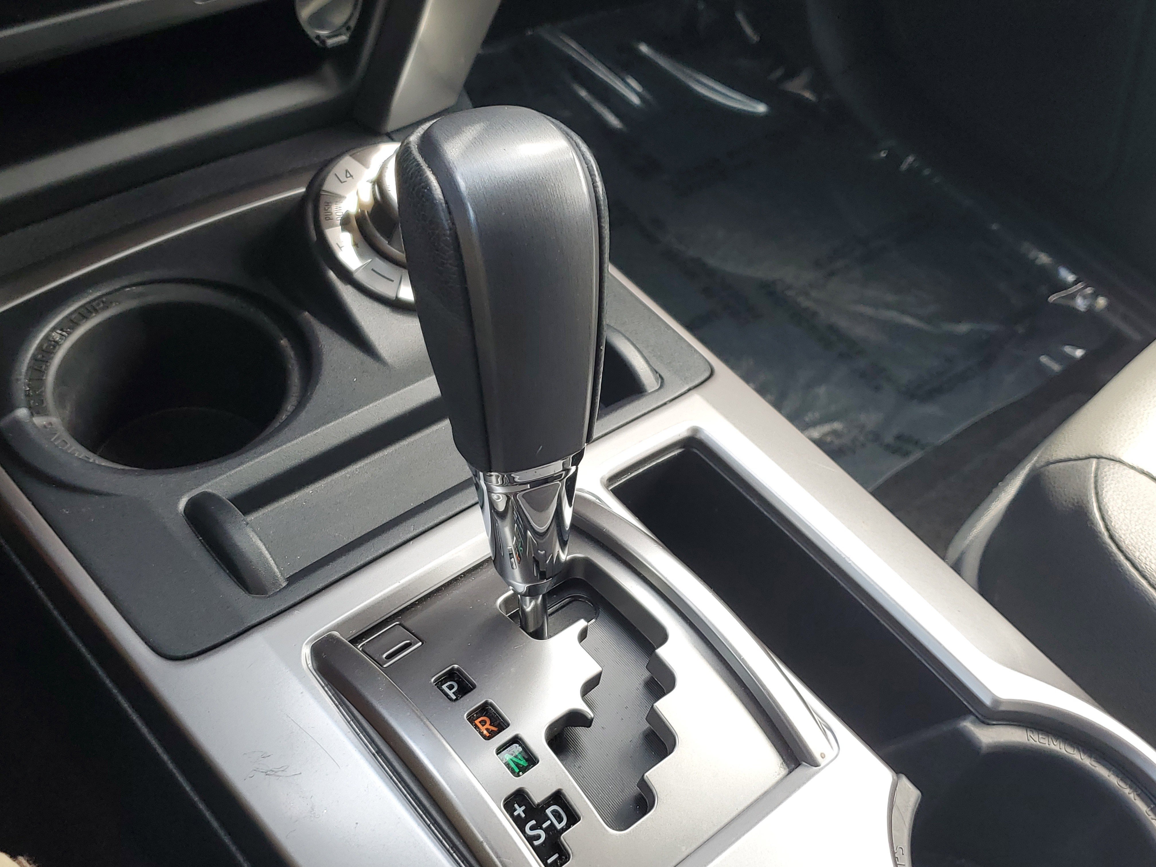 Used 2024 Ice Toyota SR5 Premium image 32