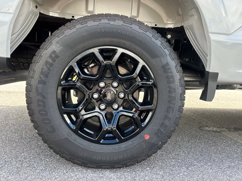 New 2026 Avalanche Ford XLT image 37