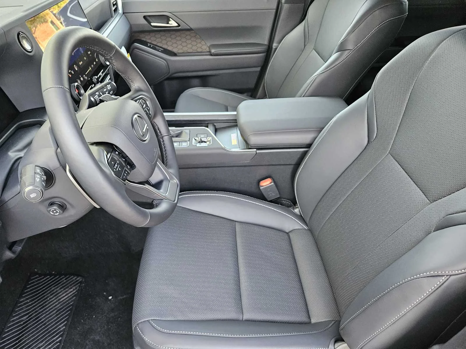 Certified Used 2026 INCOGNITO Lexus Premium+ image 8