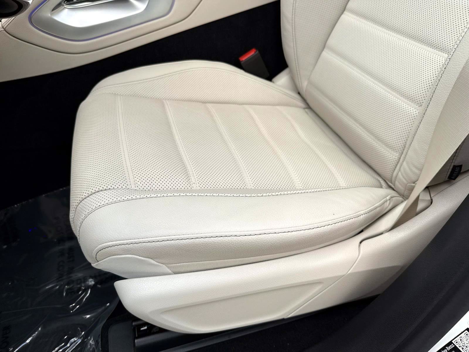 Certified Used 2026 Moonlight White Mercedes-Benz 450 image 23