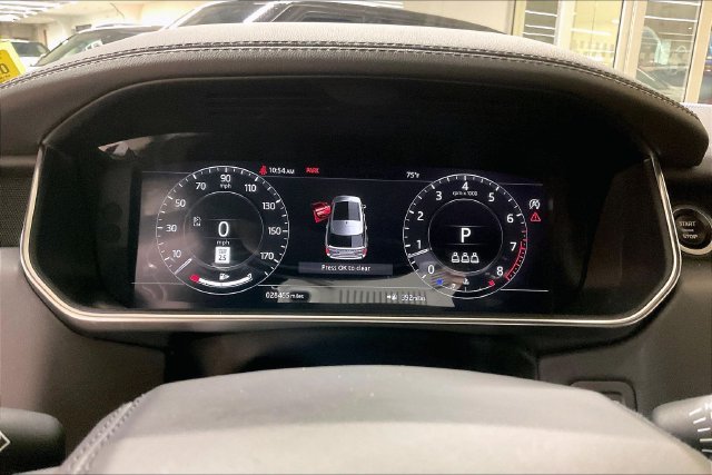 Used 2021 White Land Rover Westminster image 20