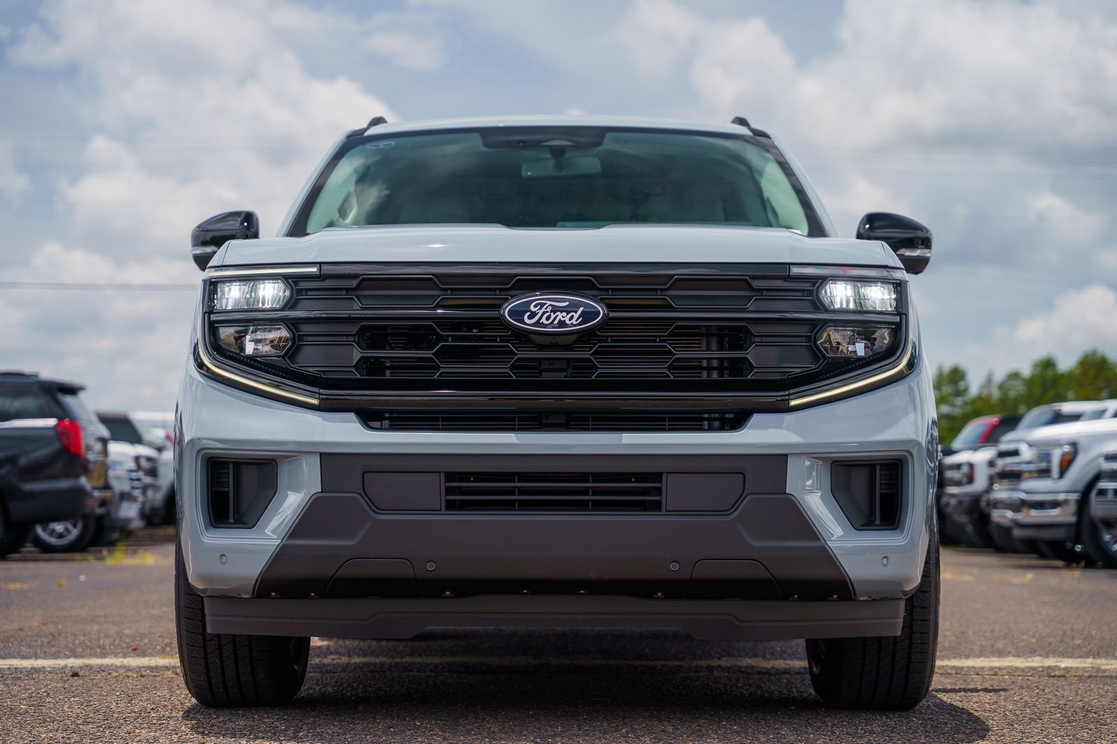 New 2027 Glacier Gray Metallic Tri-Coat Ford Active image 2