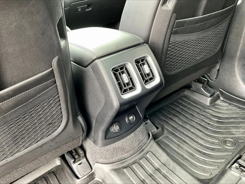 Used 2023 Green Kia X-Line EX image 10