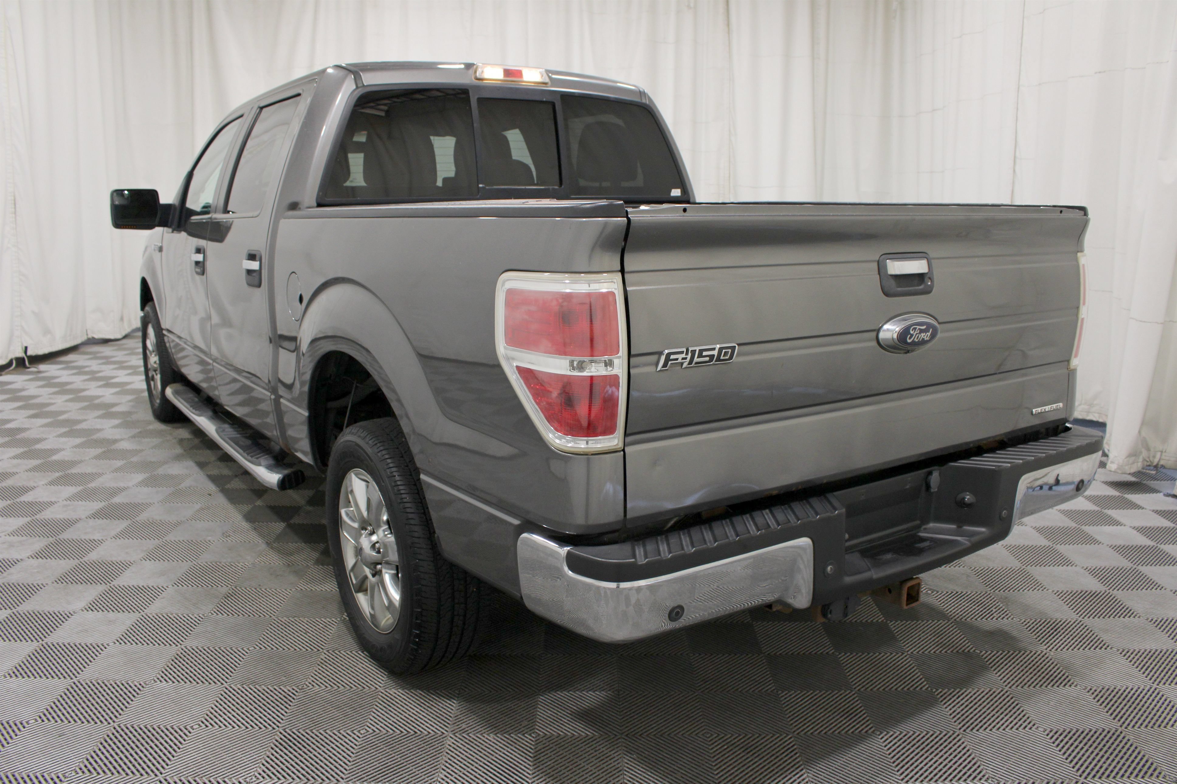 Used 2014 Sterling Gray Metallic Ford XLT image 25
