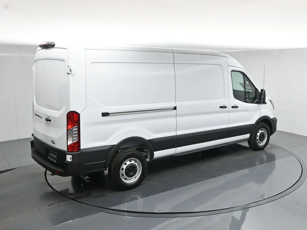 New 2026 White Ford Base image 36