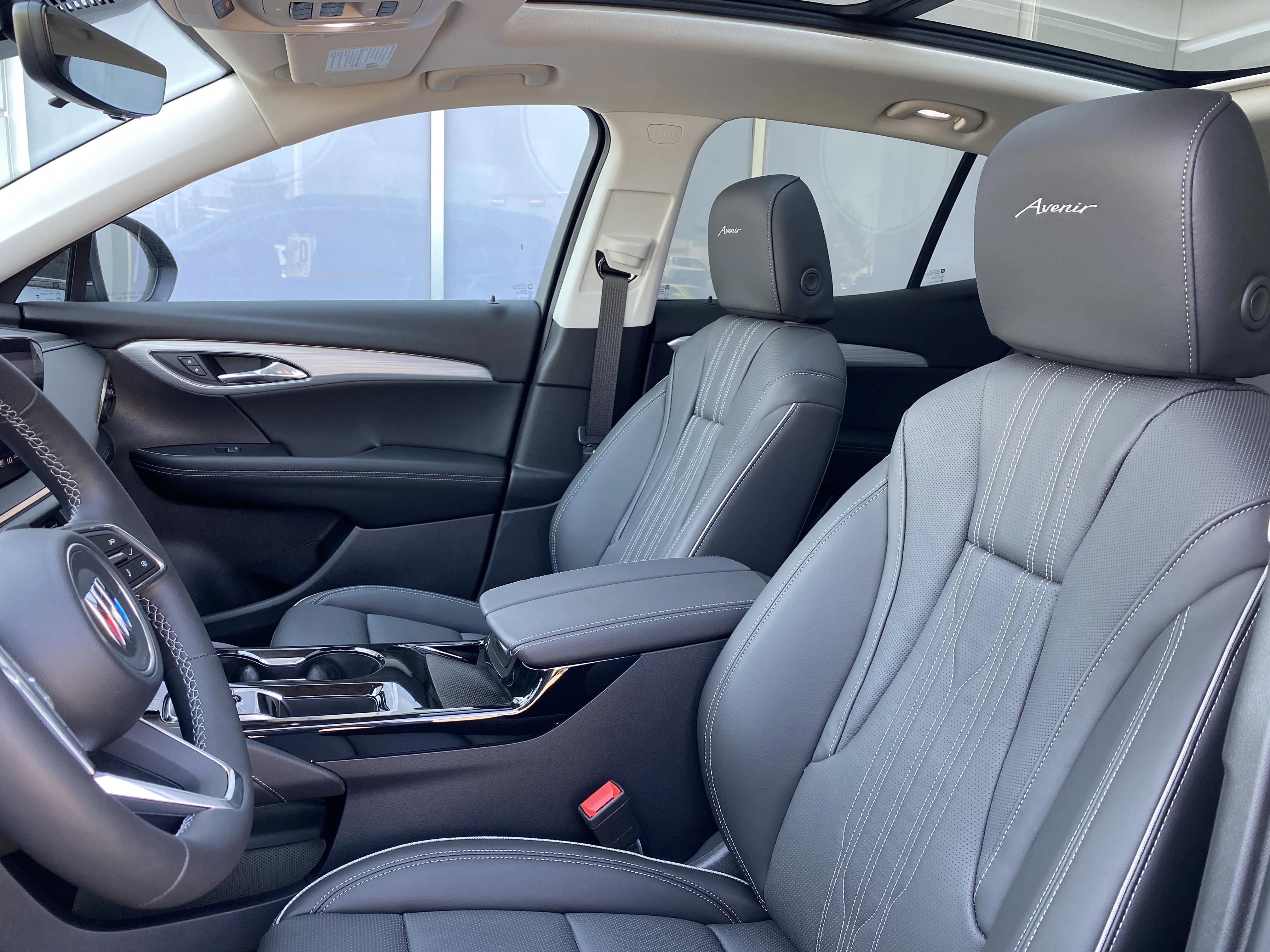 New 2026 EBONY TWILIGHT METALLIC Buick Avenir image 13