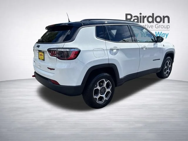 Used 2022 Bright White Clearcoat Jeep Trailhawk image 7