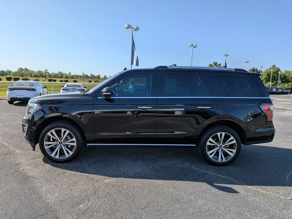 Used 2021 Black Ford Limited image 9