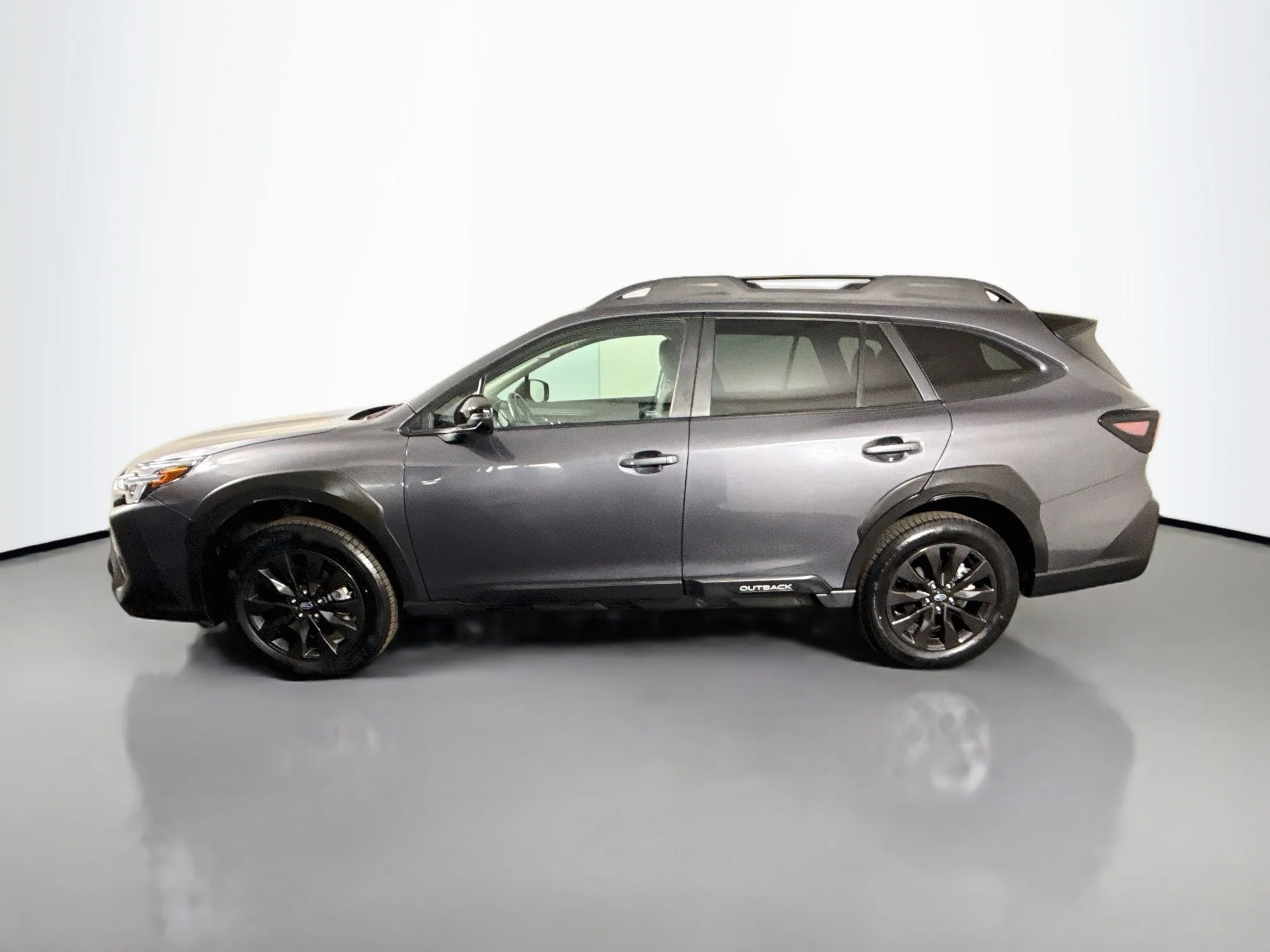 Used 2025 Magnetite Gray Metallic Subaru Onyx Edition image 4