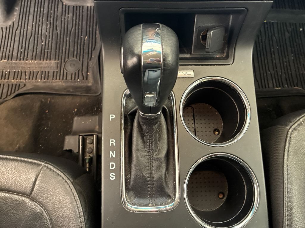 Used 2019 White Ford SEL image 17