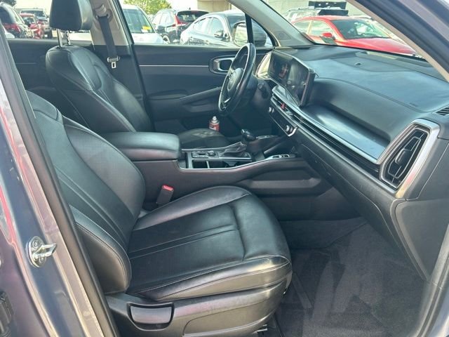 Used 2024 Silver Kia S image 11